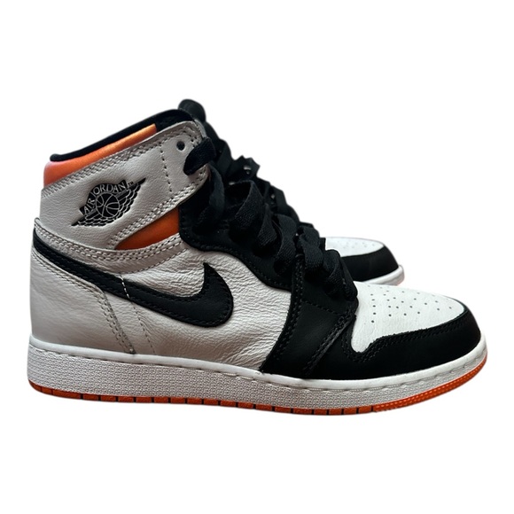 Nike Air Jordan 1 Retro High OGSize 4y